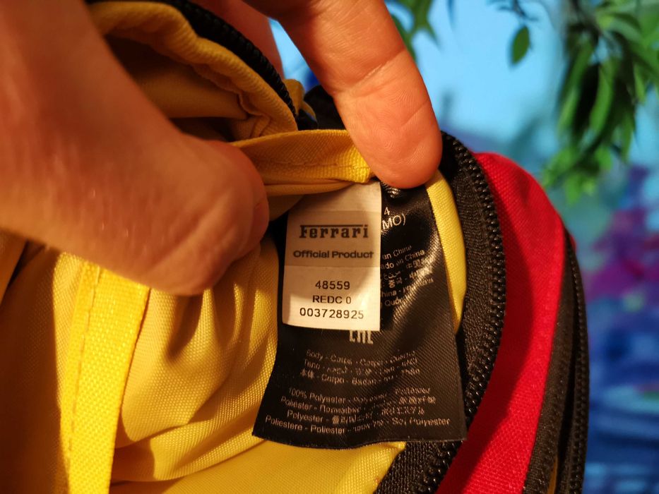 Оригинална чантичка Ferrari