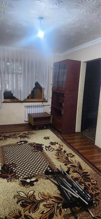 Срочно продаеться 2-комнатная квартира в городе Чирчике районе Октьябр