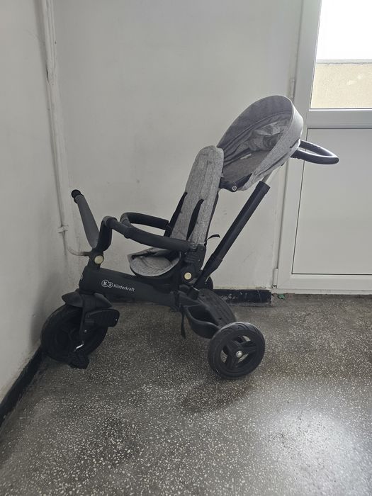 Vând tricicleta kinderkraft