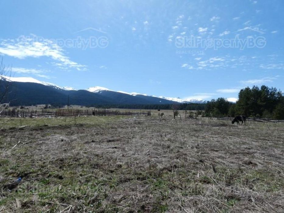 Парцел в Говедарци с прекрасни гледки!