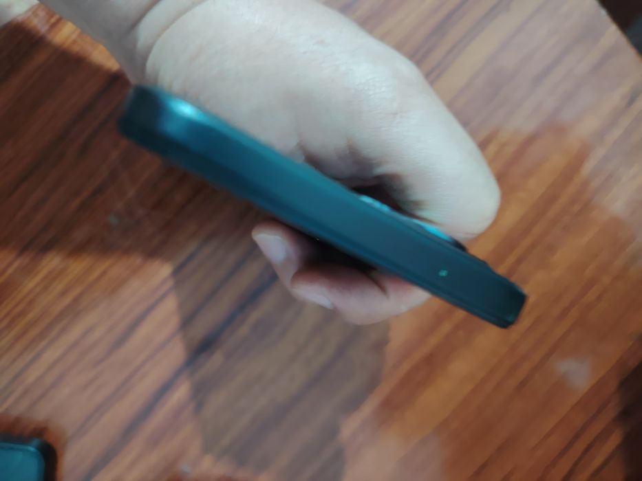 Redmi 15.     8/256 taligi idiyalni