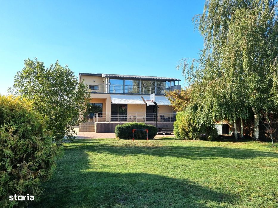 Casa moderna construita pe un teren de 2297 mp