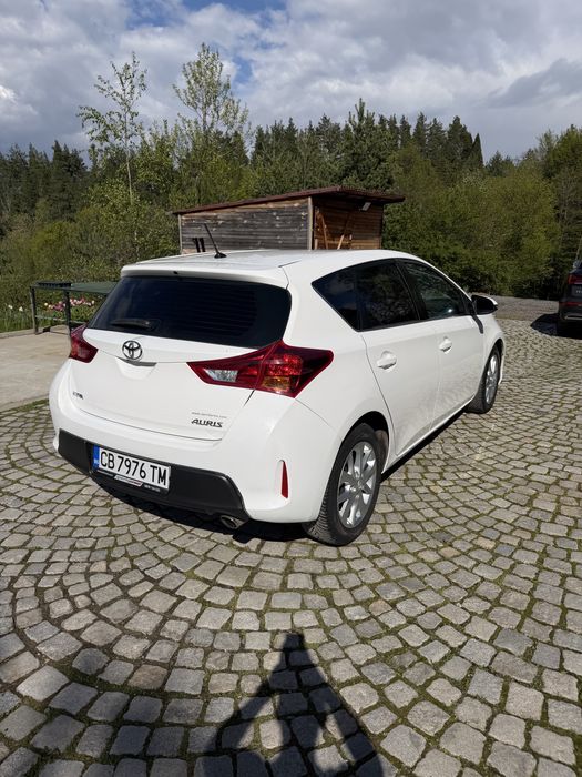 Toyota Auris 2.0 D4D 124 к. с.