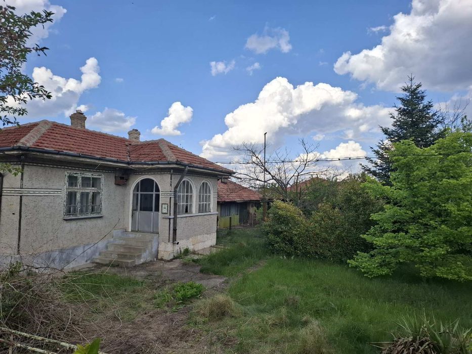 Продавам къща гр Дулово!