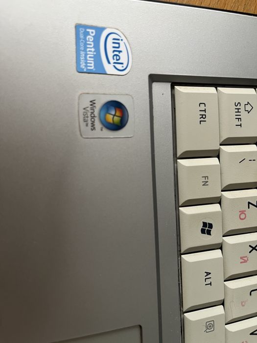 Toshiba Satellite лаптоп