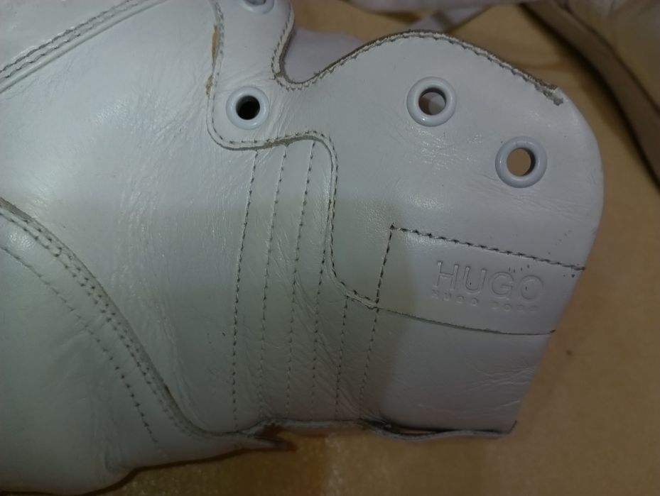 Hugo Boss кожени N 43 - 25 лв