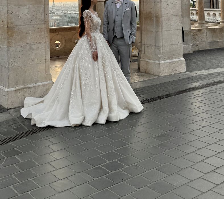 Rochie de mireasa tip printesa