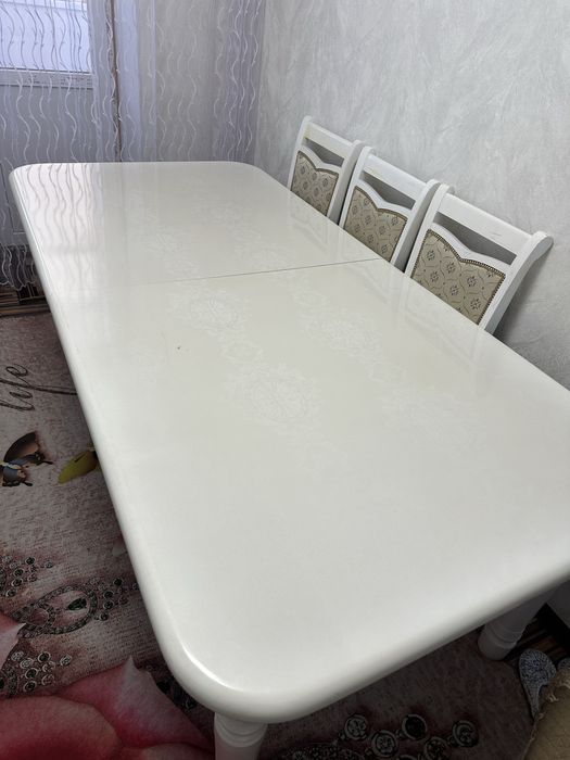 Натуральное дерево беллорусский стол!!!