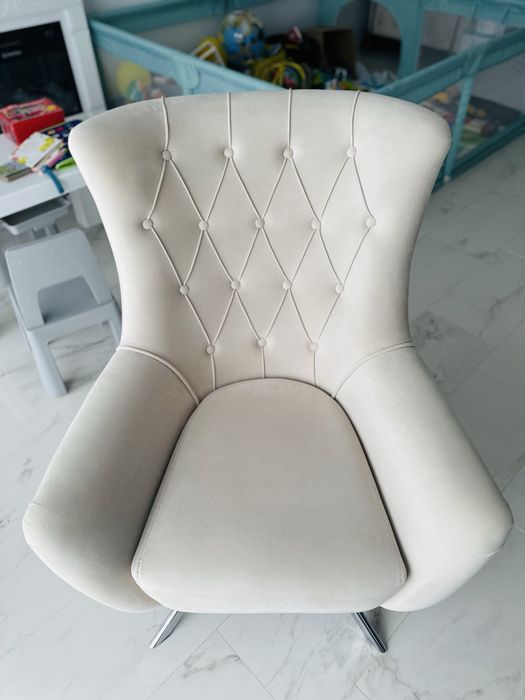 Vand set living canapea cu 2 fotolii