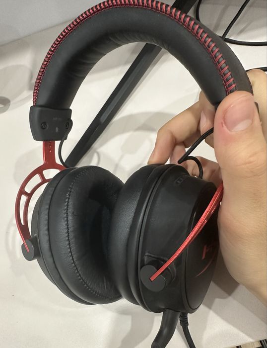 Продам HyperX Cloud Alpha 2
