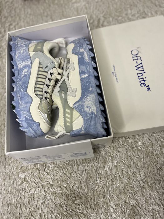 Off White Odsy,noi,full box,10/10!