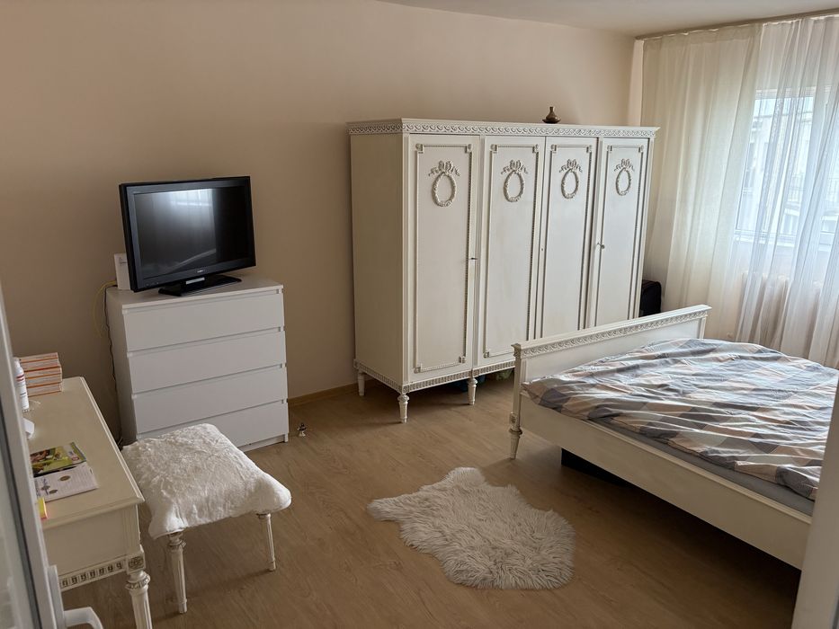 Vand apartament micalaca zona 700 etaj 4 cu casa la tara