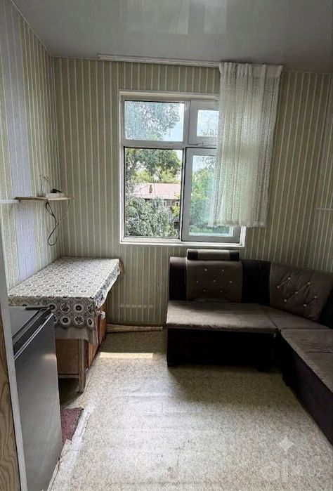 Срочно продаётся квартира 2в3/4/4