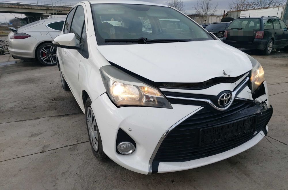 На Части Тойота ярис 1.3 бензин 2015г Toyota