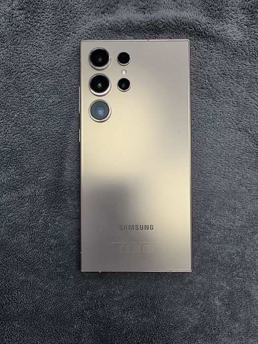 Продаю свой телефон Samsung s24 ultra 12/256