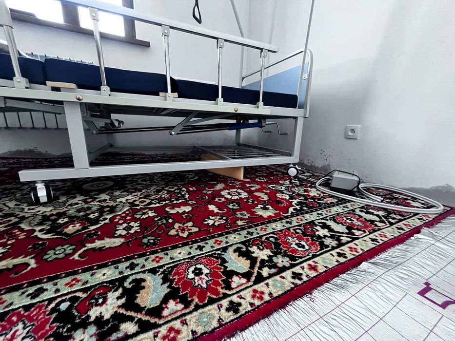 Унверсальный медицинский кровать сатылады пролежни матрасымен