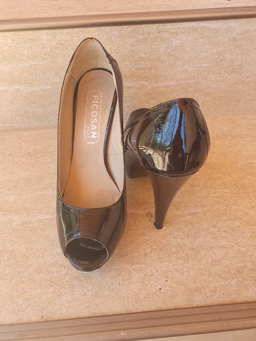 Pantofi dama eleganti