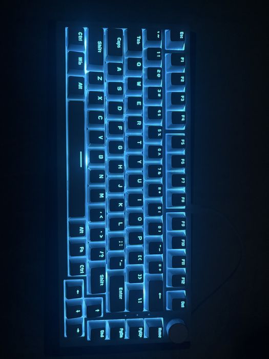 Продаю игровую клавитуру Ajazz 820