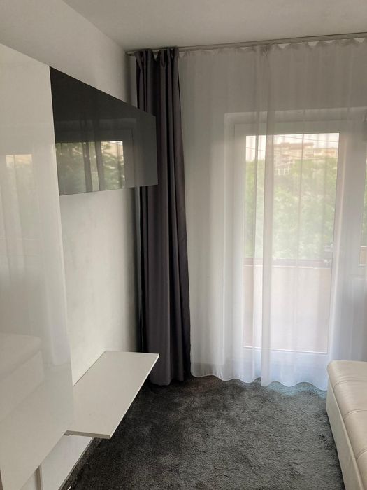Inchiriez apartament zona Sagului
