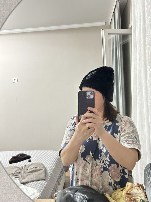 Шапка норковая со стразами