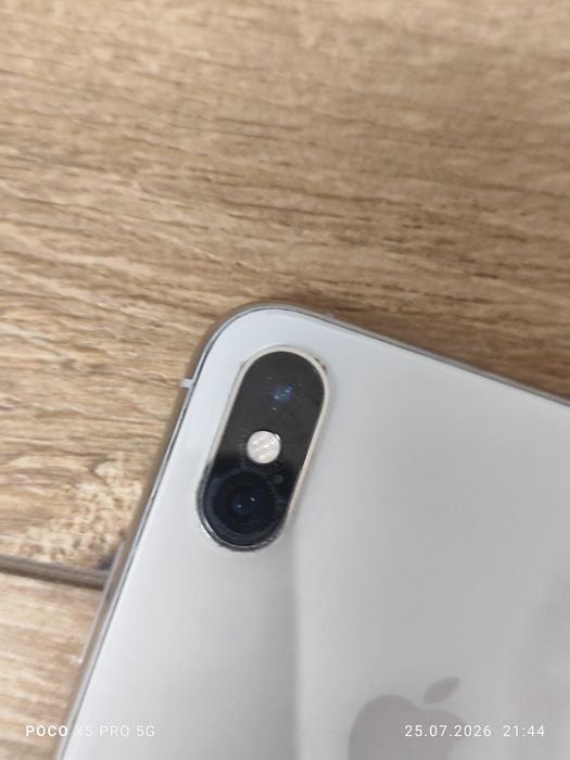продам iPhone Xc Max