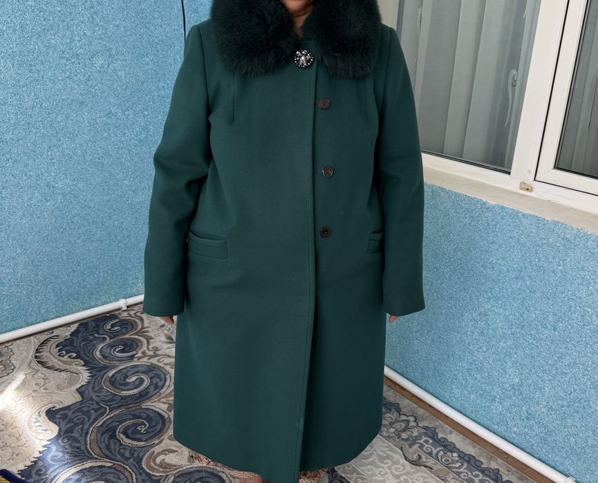 продается пальто