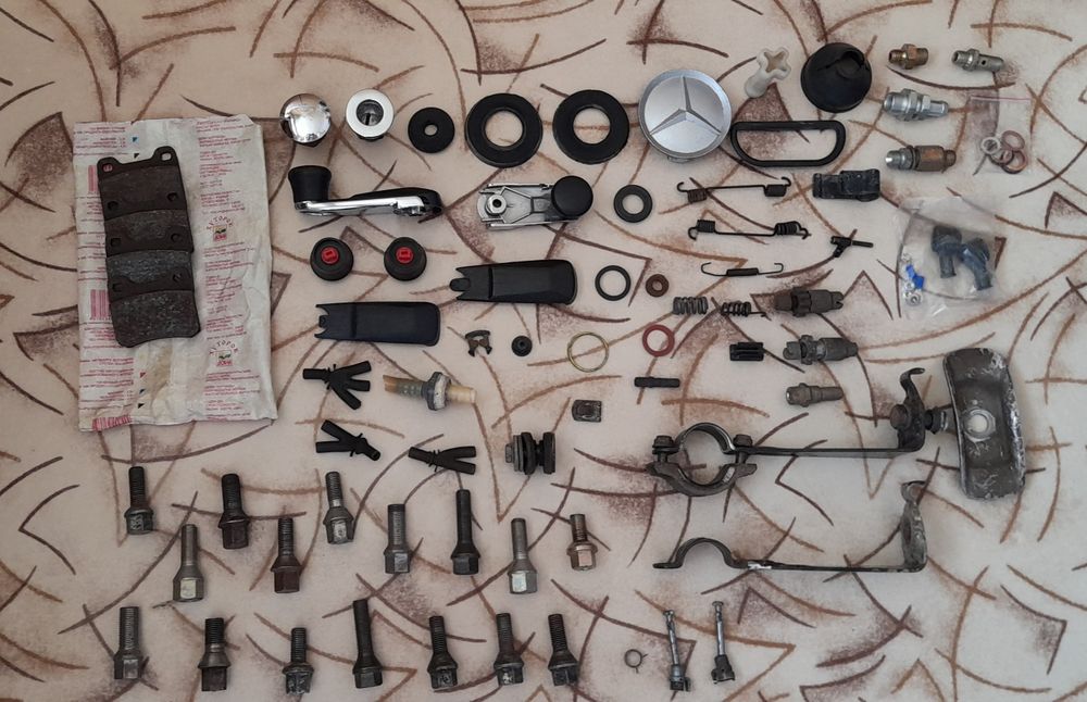 Продам запчасти на Мерседес