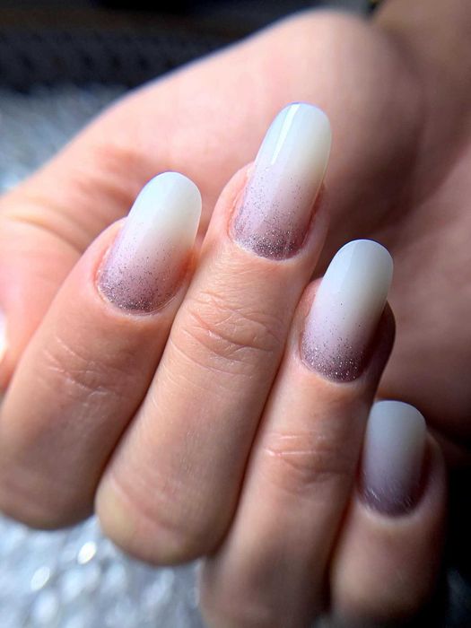 Unghii cu gel/semi/unghii false/manichiura/pedi