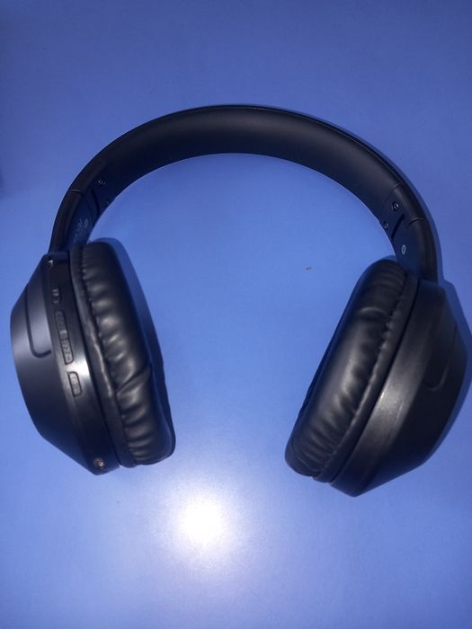 Блутут слушалки Picun