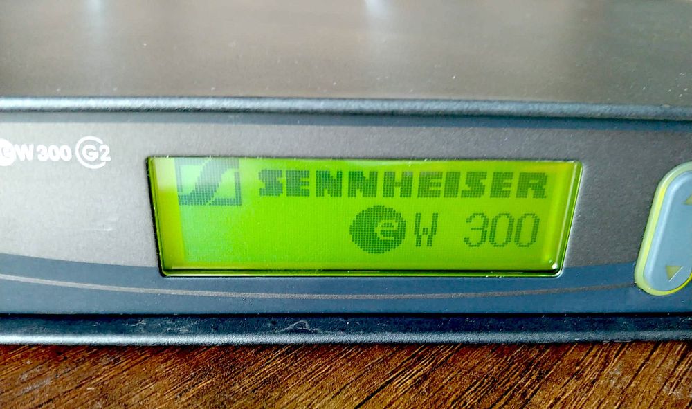 Sennheiser EW300 G2 True Diversity Receiver 830-866MHz Shure AKG