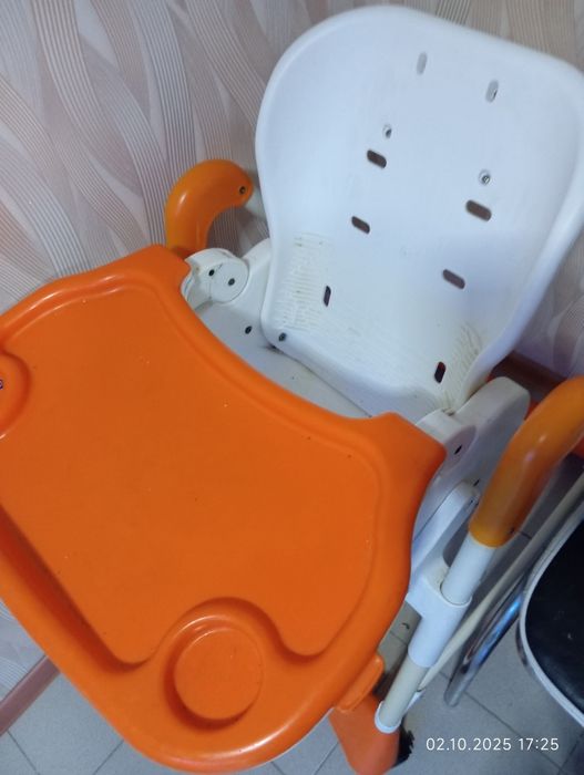 Продам стульчик для кормления