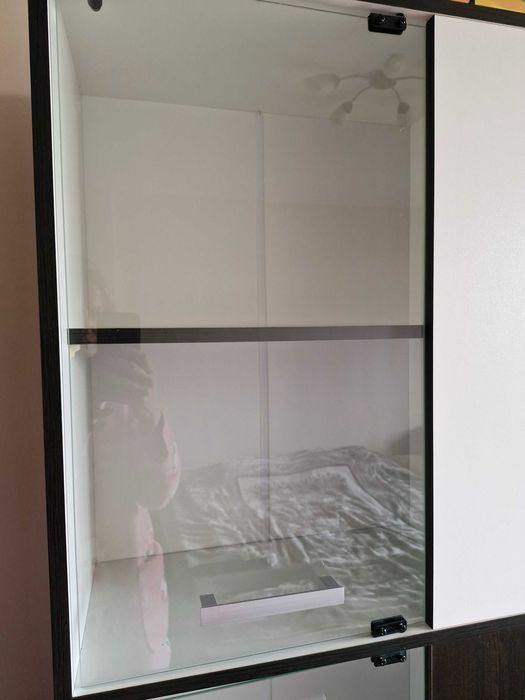 Шкаф - витрина за дневна