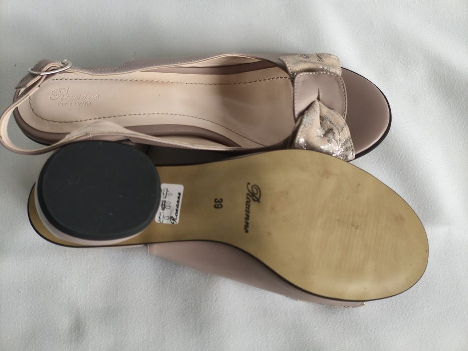 Roxanne, нови сандали естествена кожа, номер 39