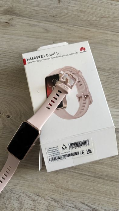 Смарт часовник-HUAWEI Band 8