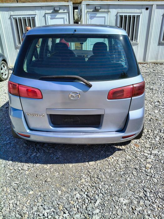 продавам MAZDA 2
