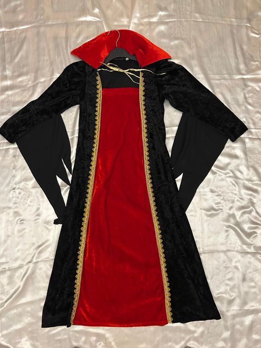 Costum serbare carnaval vrăjitoare pentru Halloween