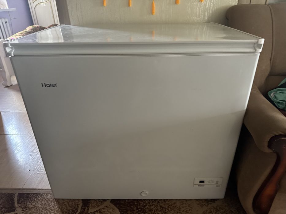 Продам морозильник