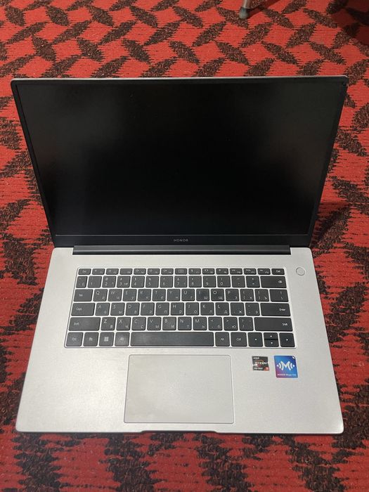 Honor magicbook 15 r5 8/512
