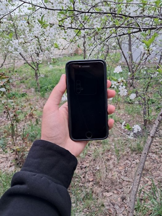 iPhone 7. Память 128gb