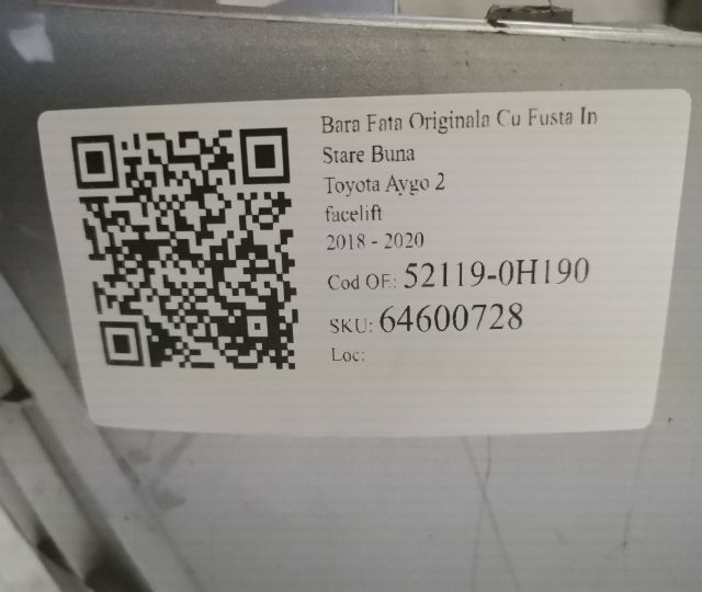 Предна Броня Оригинална С Предна Престилка В Добро Състояние Тойота Ай