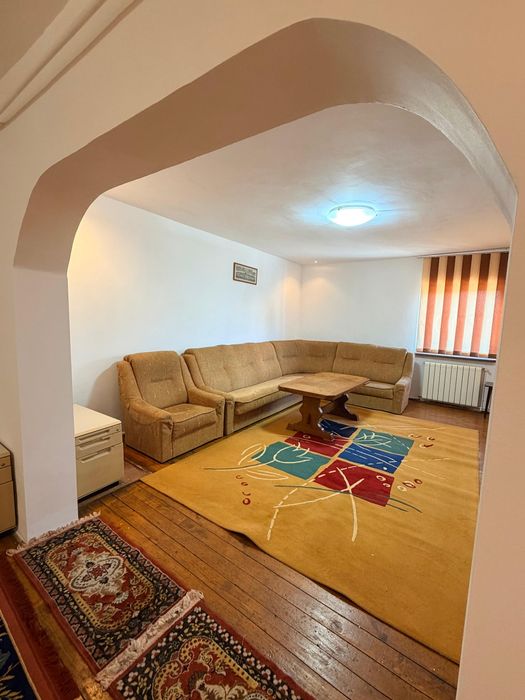 Casa de închiriat