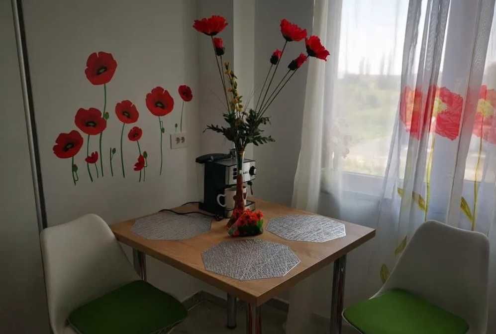 Дава се под наем Двустаен апартамент в Пловдив, Изгрев - 60 кв.м за 229.5 € - Снимка #2