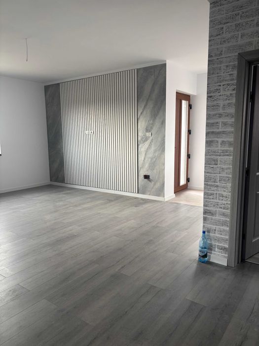 Proprietar vând casă nouă în Sânmihaiu German