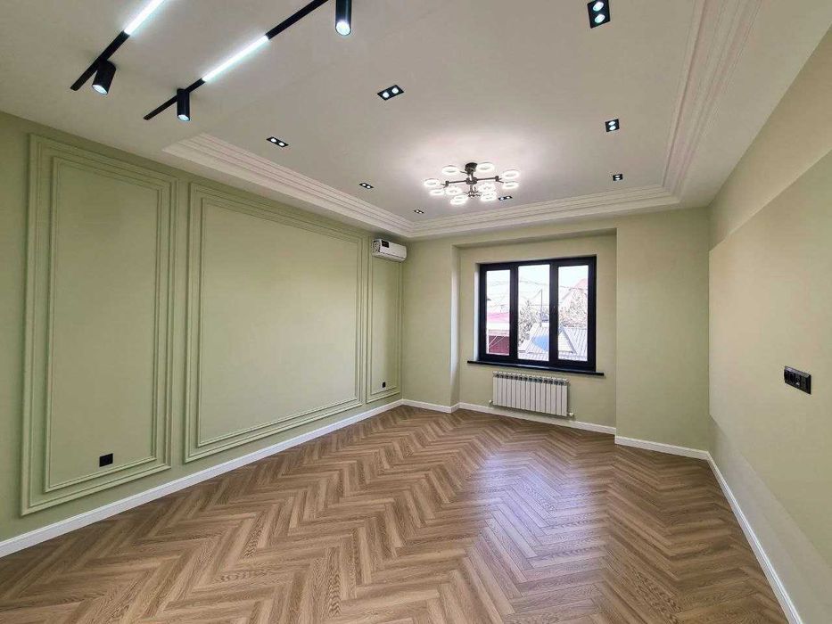 Продаётся дом 3 сотки в Центре Луначарском 480 м2 с Евро ремонтом