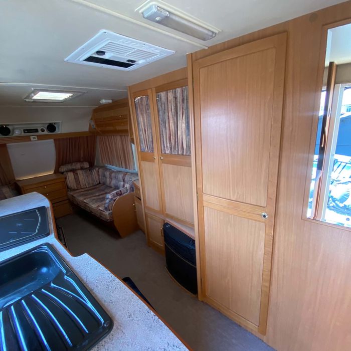 Каравана Elddis 1998.  8 метра, 6 местна