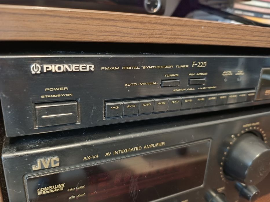Radio pioneer F225 sau schimb cu jvc