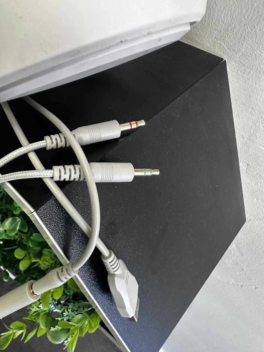 Гейминг слушалки Genesis - Neon 613, бели