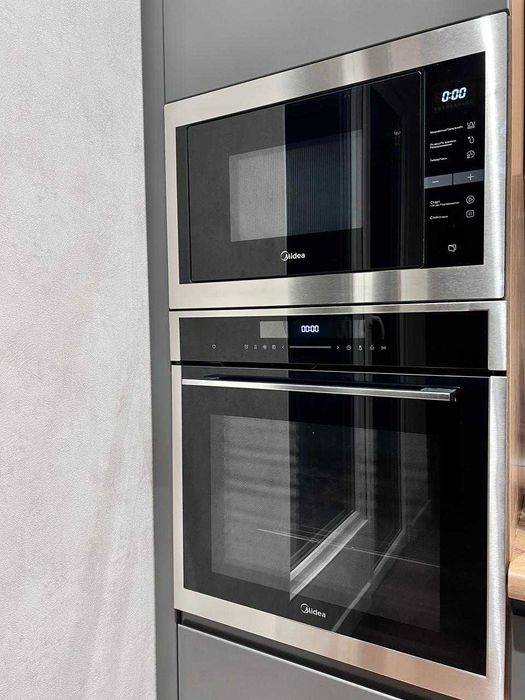 Духовка встраиваемая и СВЧ (комплект)