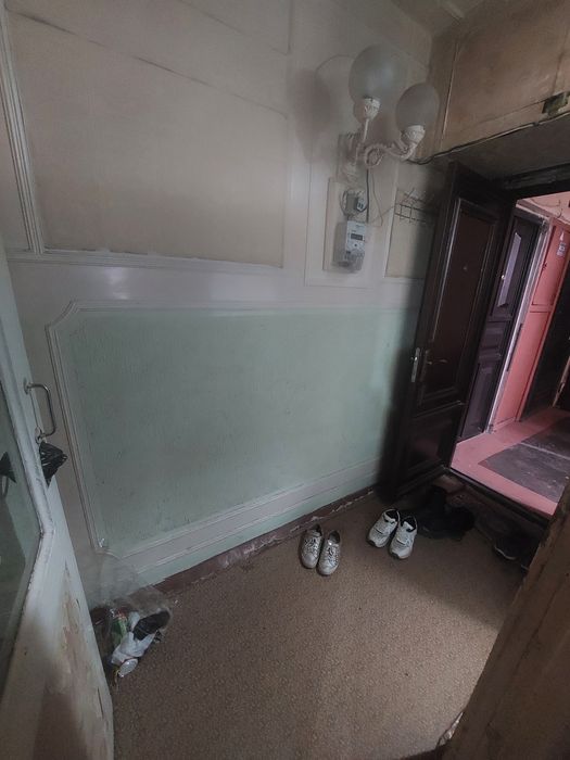 Сдается квартира 2х комнотная Вогзал саодат срочно