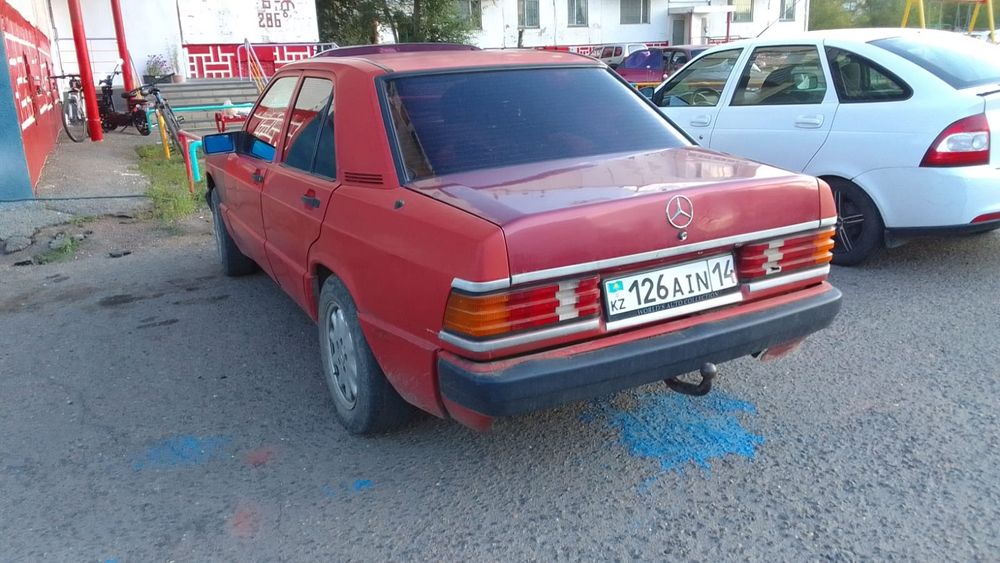 Продам Мерседес 190